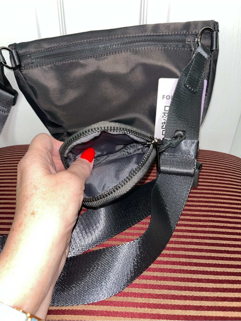 Iris & Rainbow Dark Grey Pockets Full of Hope Crossbody Bag with Coin Wallet - Picture 7 of 10